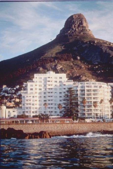 The Peninsula All-Suite Hotel