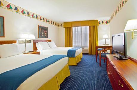 Holiday Inn Express Hotel & Suites NEW BUFFALO, MI
