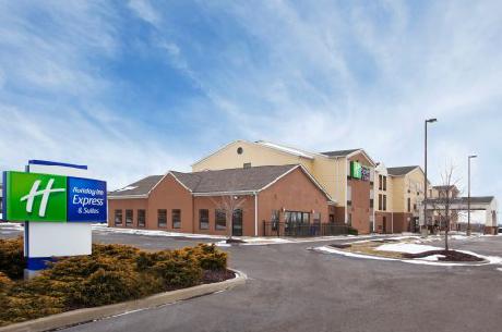 Holiday Inn Express Hotel & Suites CLEVELAND-STREETSBORO
