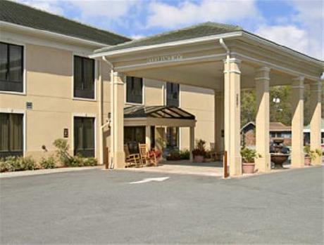 Baymont Inn & Suites Savannah/Garden City