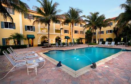 Hawthorn Suites Naples Pine Ridge