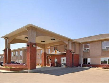 Super 8 Rimbey