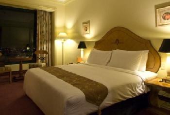 Waterfront Cebu City Hotel and Csno