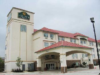 La Quinta Inn & Suites San Antonio Fiesta TX