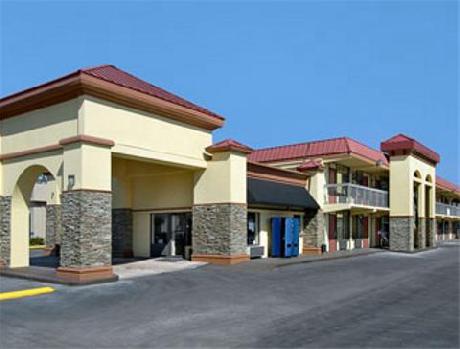 Howard Johnson Inn Airport Florida Mall