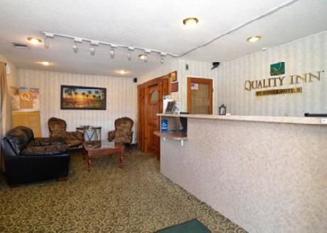 Quality Inn I-5 Naval Base