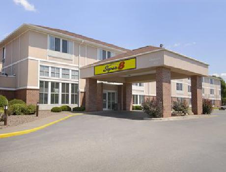 Super 8 Menomonie WI