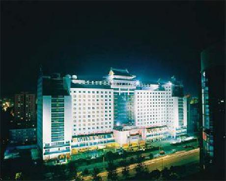 Jade Palace Hotel