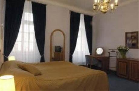 Hotel Pod Vezi Prague