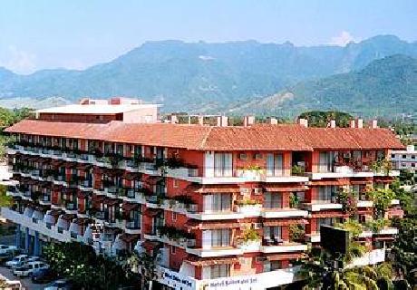 Suites del Sol Hotel