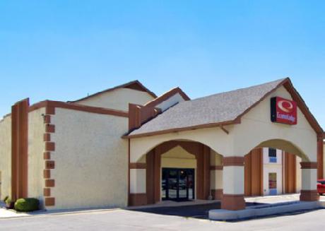 Econo Lodge At Six Flags