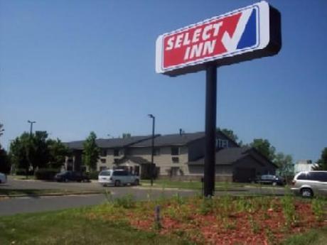 Select Inn Maple Grove