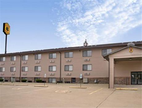 Super 8 Normal Bloomington