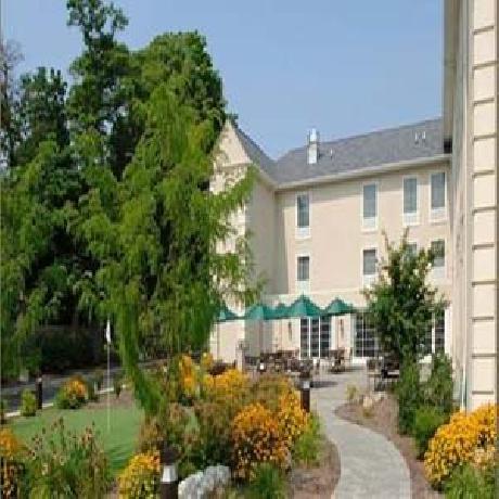 THE WILSHIRE GRAND HOTEL