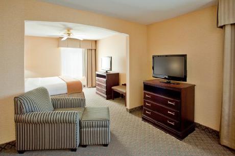 Holiday Inn Express SOUTH BOSTON