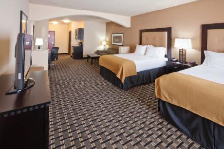 Holiday Inn Express Hotel & Suites DENTON-UNT-TWU