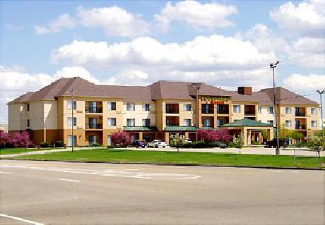 Courtyard Bloomington Normal