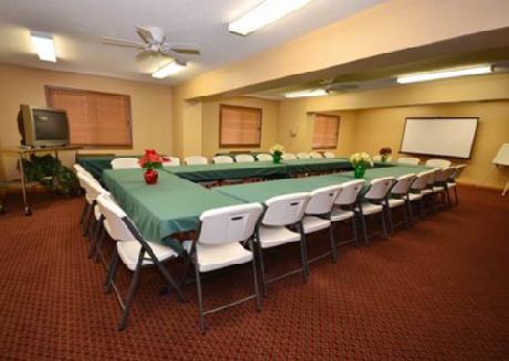 Econo Lodge  Inn & Suites Bettendorf