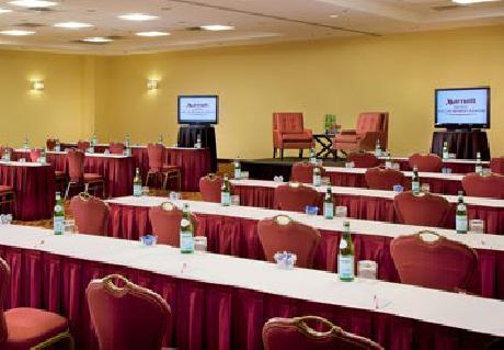 Dallas Marriott Suites Market Center