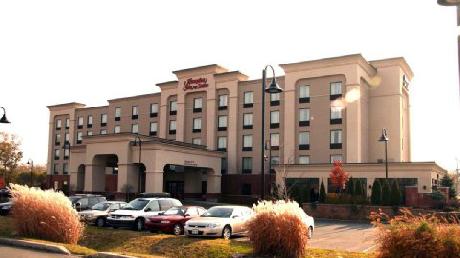 Hampton Inn  Suites by Hilton Laval