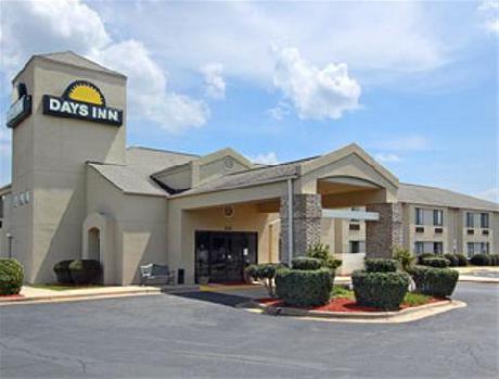 Days Inn Yadkinville