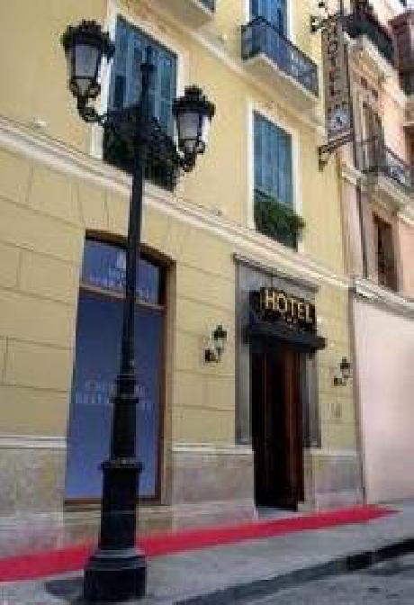 Atarazanas Malaga Boutique