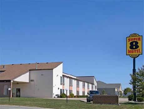 Super 8 OFallon MO/St. Louis Area