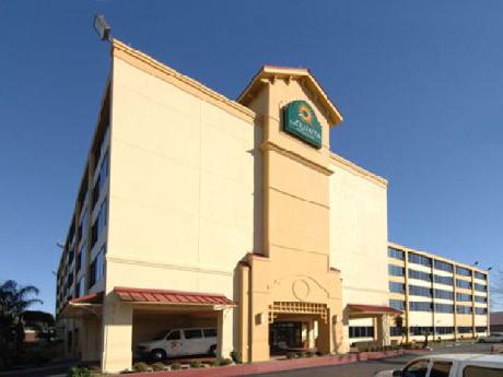 La Quinta Inn & Suites New Orleans Airport