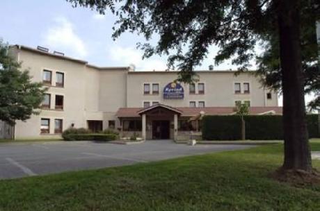 Kyriad Lyon Genay Massieux