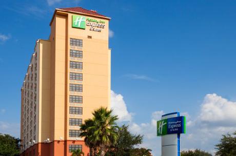 Holiday Inn Express Hotel & Suites NEAREST UNIVERSAL ORLANDO