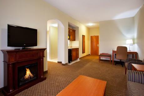 Holiday Inn Express Hotel & Suites GOSHEN