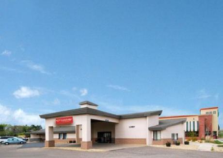 Econo Lodge  Inn & Suites Menomonie