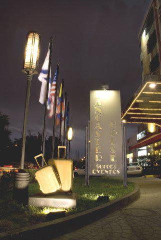 Lancaster House Apartasuites