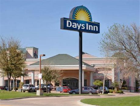 Days Inn Irving Grapevine DFW Airport North
