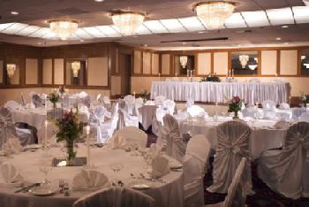 Four Points by Sheraton Hotel & Suites Allentown Airport