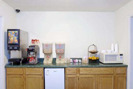 Americas Best Value Inn - Defuniak Springs