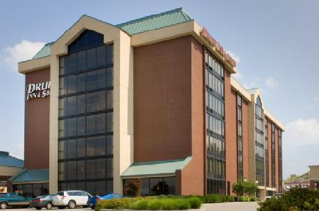 Drury Inn Suites STL SW Valley Park