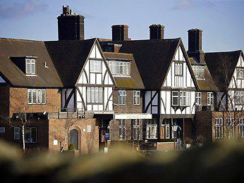 Mercure Leeds Parkway Hotel