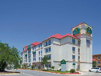La Quinta Inn & Suites San Antonio North Stone Oak