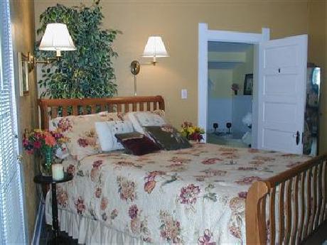 Granbury Gardens Bed and Break