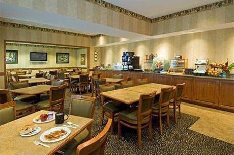 Country Inn & Suites By Carlson, Omaha Airport, IA