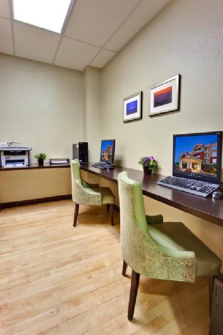 Holiday Inn Express Hotel & Suites LAS VEGAS I-215 S. BELTWAY