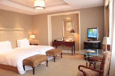 Sunrise On The Bund Hotel