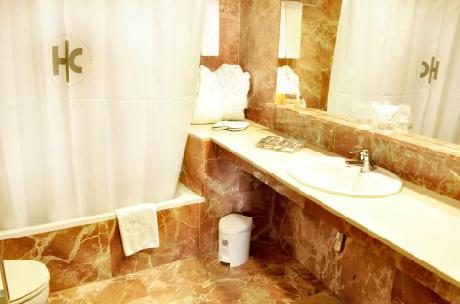 Catalonia Portal del Angel