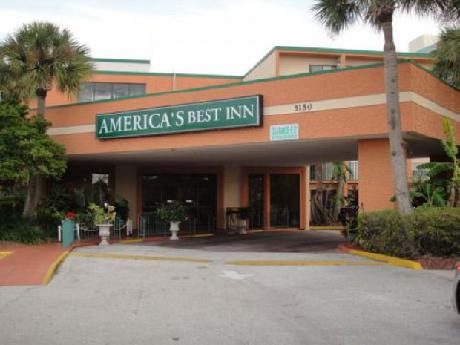 Americas Best Inn Main Gate East