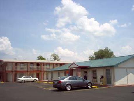 Super 8 - Fenton/St. Louis Area