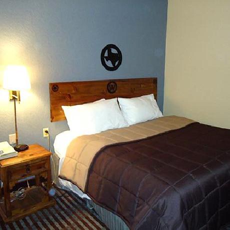 Atria Hotel and RV McGregor