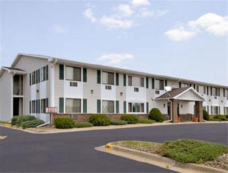 Super 8 Motel Tomah Wisconsin