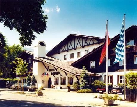 TREFF Hotel Alpina