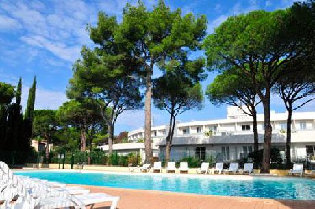 RESIDHOTEL LA TOUR DE MARE